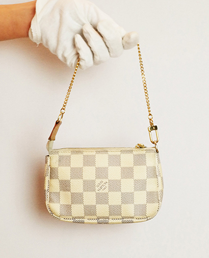 Mini Pochette, front view